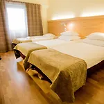 拉佩经典所库斯酒店 4* 拉彭兰塔